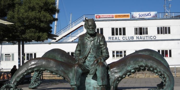 18 de febrero: el «Nautilus» entra en la ría de Vigo