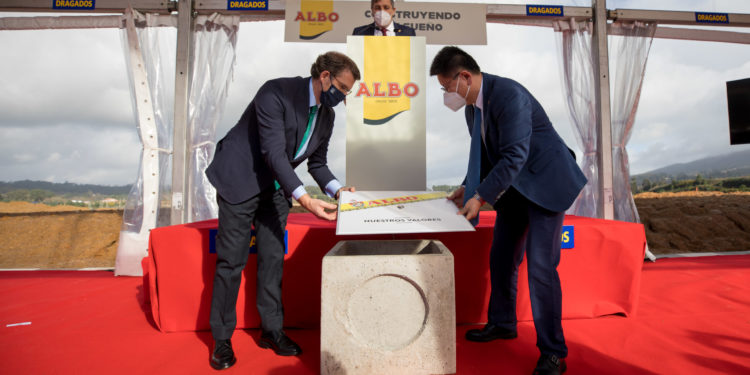 Feijóo anima a conceder licencias exprés para atraer inversiones tras la llegada de Albo a la Plisan