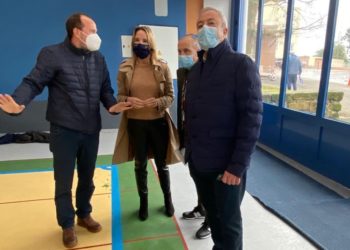 Sanidade somete a un cribado a 500 estudiantes y trabajadores del colegio Apóstol Santiago