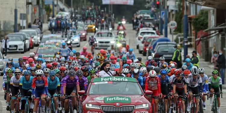 A última batalla corpo a corpo de La Vuelta 2021 rematará en Mos