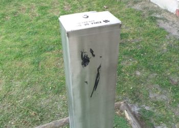 O parque infantil do Montiño, obxecto de actos vandálicos ás poucas horas da súa reparación