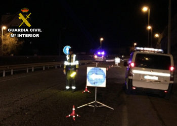 Una viguesa buscada por un juzgado se salta el toque de queda y es localizada en un control en O Porriño