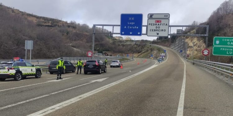 Galicia realiza 2.700 controles para vigilar su cierre perimetral en Semana Santa