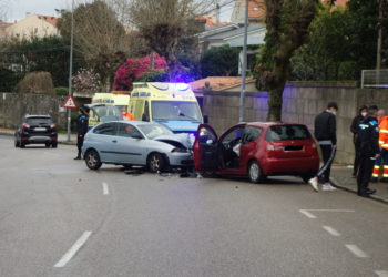 Herida grave en un accidente de tráfico en Vigo con un conductor positivo en alcoholemia