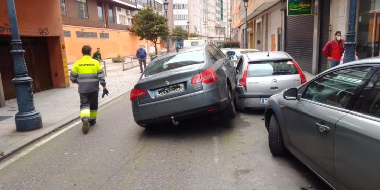Un herido en una aparatoso accidente en Vigo provocado por una avería