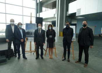 Abel Caballero: «El  ascensor de García Barbón será un gran complemento para Vialia»