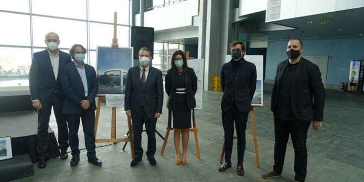 Abel Caballero: «El ascensor de García Barbón será un gran complemento para Vialia»