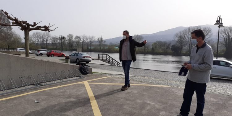 Bicicletas transfronterizas en el río Miño