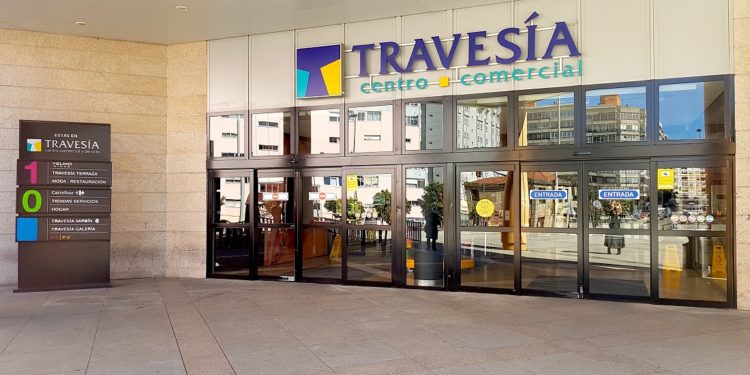 Carrefour Property acuerda la gestión del Centro Comercial Travesía de Vigo