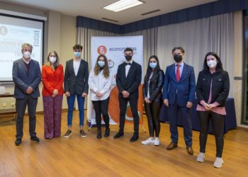 El Colegio de Economistas entrega en Vigo los premios del Concurso Audiovisual de Educación Financiera