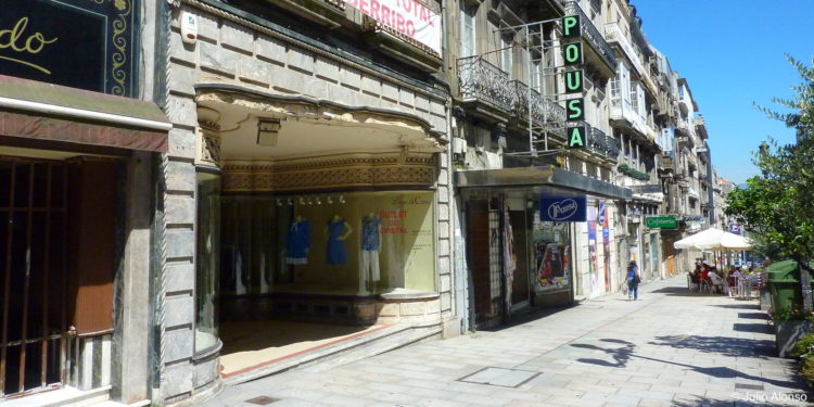 Cuando la Rúa Colón era la calle de la moda de Vigo