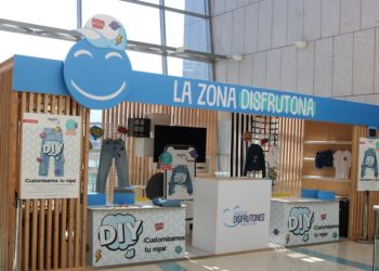 El Gran Vía de Vigo abre un punto exclusivo de customización de ropa