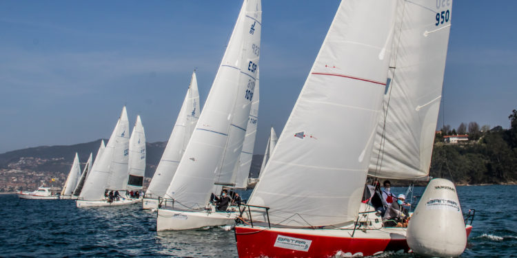 El Marías llega líder a la segunda jornada en la Liga de Invierno de Baiona