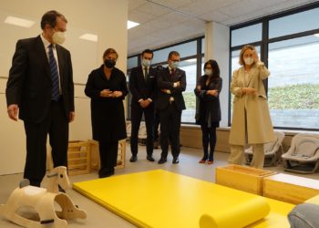 Vigo recibe la guardería construida por la Fundación Amancio Ortega y anuncia las preferencias para la matrícula