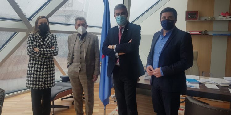 El PP se reúne con el presidente del Celta