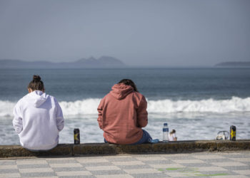 El área sanitaria de Vigo reduce al mínimo la positividad y supera las 20.000 personas curadas