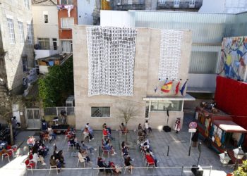 A sede da Deputación en Vigo convértese nun gran escenario de teatro