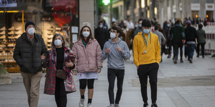 Vigo elude el umbral de las nuevas restricciones horas antes de reunirse el comité clínico