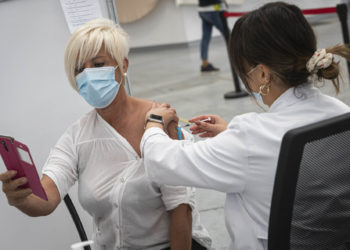 Sanidade cita a 23.000 personas más para un nuevo cribado en el área de Vigo