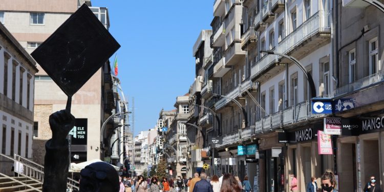 Vigo se acerca de forma peligrosa al nivel medio de restricciones