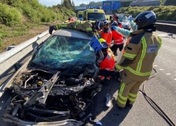 bomberos vigo accidente puxeiros rescate heridos