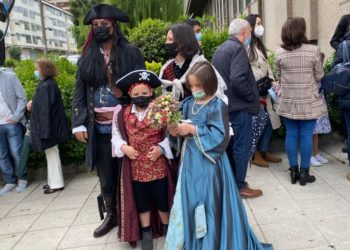 ¿Dice algo el protocolo de casarse disfrazado?