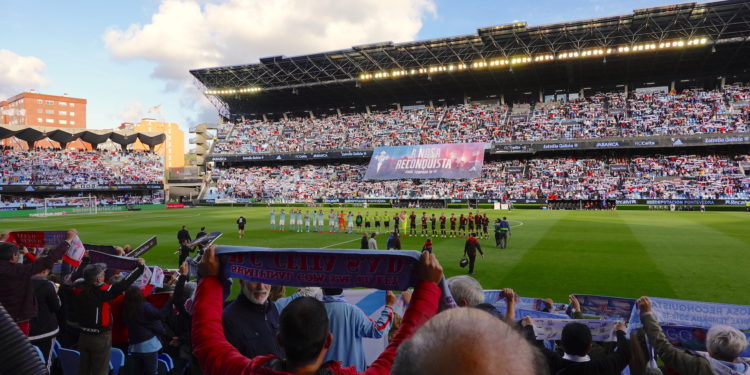 Cuando la afición arropaba al Celta