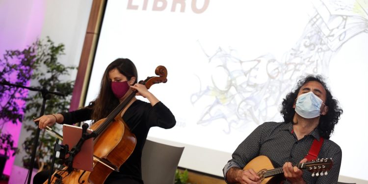Día do Libro en Vigo con novos talentos da Escola de Letras