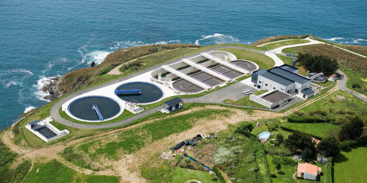 La UVigo concluye que la cuarta ola es un «riesgo real» tras un análisis de aguas en 11 depuradoras de Galicia