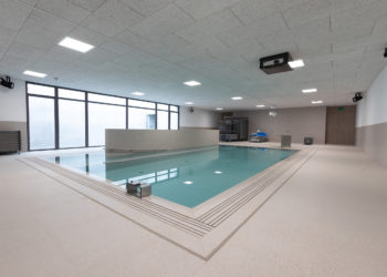 La Fundación Amancio Ortega entrega a Vigo el centro para personas con parálisis cerebral más moderno de España