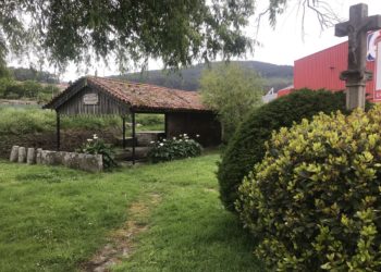 Lavadeiro de Xixolla, datado no ano 1913 segundo consta na pedra labrada sobre o cano
