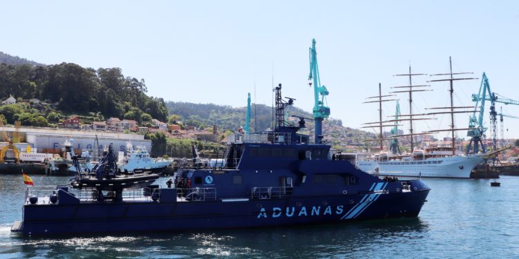 La ría de Vigo construye para Aduanas la patrullera más grande y tecnológica