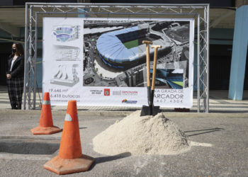 El derribo de la segunda torreta de iluminación de Balaídos obliga a reordenar el tráfico