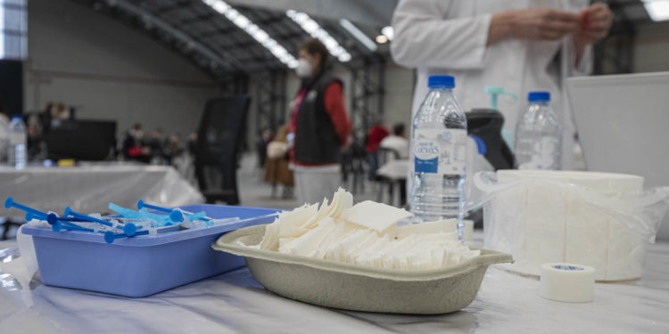 Vigo finaliza con la primera dosis de la vacuna para los mayores de 80 años