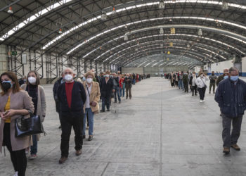 Récord de vacunación en España:  453.682 dosis en un día y 3 millones con pauta completa