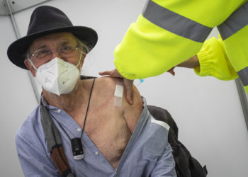 Récord de vacunación en España:  453.682 dosis en un día y 3 millones con pauta completa