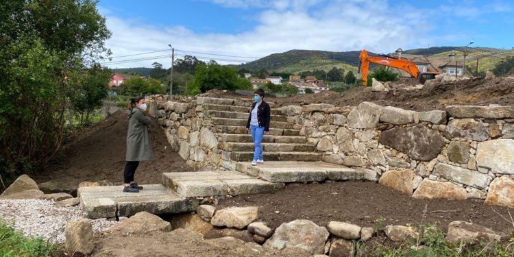 Recuperada unha antiga mina de auga nas obras de creación do ecoparque Campo Novo