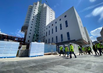 Penela muestra su nueva casa a los jueces de Vigo