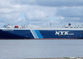 Investigan seis posibles casos de variante india en la tripulación de un barco aislado en Vigo