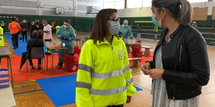 Sanidade eleva las restricciones en Cangas y las mantiene en Gondomar y As Neves