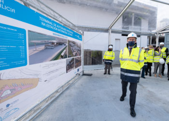 Feijóo asegura que Galicia está “a punto de sortear la cuarta ola” pese a la situación de Vigo