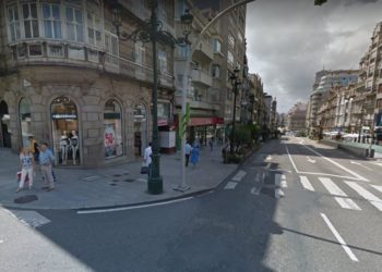 Vigo emprende un repintado masivo que llegará a 50 calles