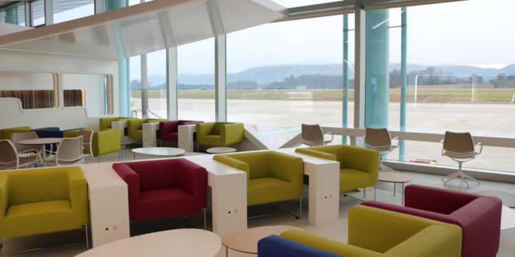 Mes histórico para Peinador: fue el aeropuerto gallego con más pasajeros en marzo