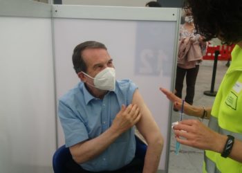 Vacunación alcalde Vigo Ifevi