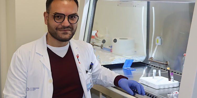 UN BIÓLOGO DO IIS GALICIA SUR OBTÉN O PREMIO NACIONAL COMO MELLOR INVESTIGADOR NOVO EN VIH
