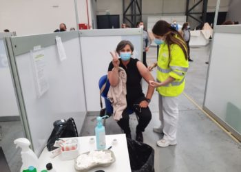 La alcaldesa de O Porriño, en el estreno de la vacunación a menores de 59 años