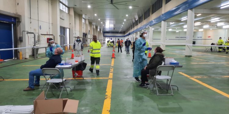 El Sergas cita a 39.600 personas del área de Vigo para vacunarse esta semana