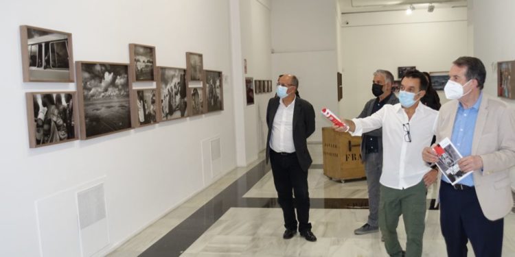 O fotógrafo vigués Javier Teniente inunda a Casa das Artes coa súa Xeografía Atormentada
