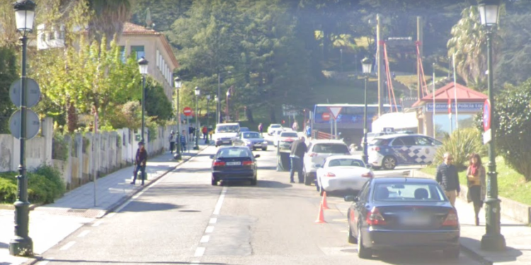 Denunciado un joven en Vigo por circular en sentido contrario junto a la Jefatura de la Policía Local