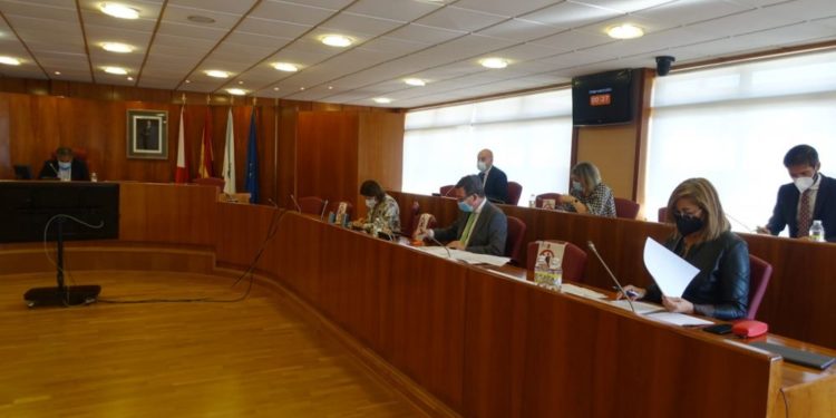 Vigo aproba a modificación económica para liquidar os aparcadoiros de Castelao e Jenaro